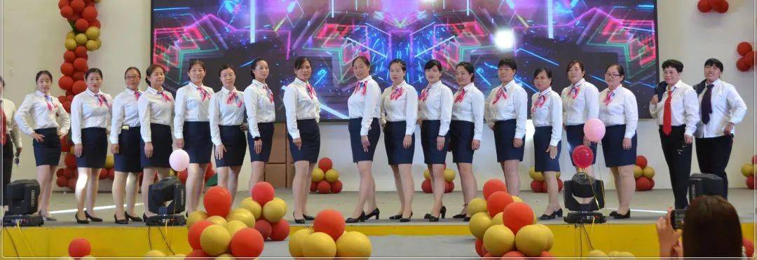 love 儿童会所)邢台爱凡杰学校爱凡杰中学pk成果中小学组冠军团队:爱