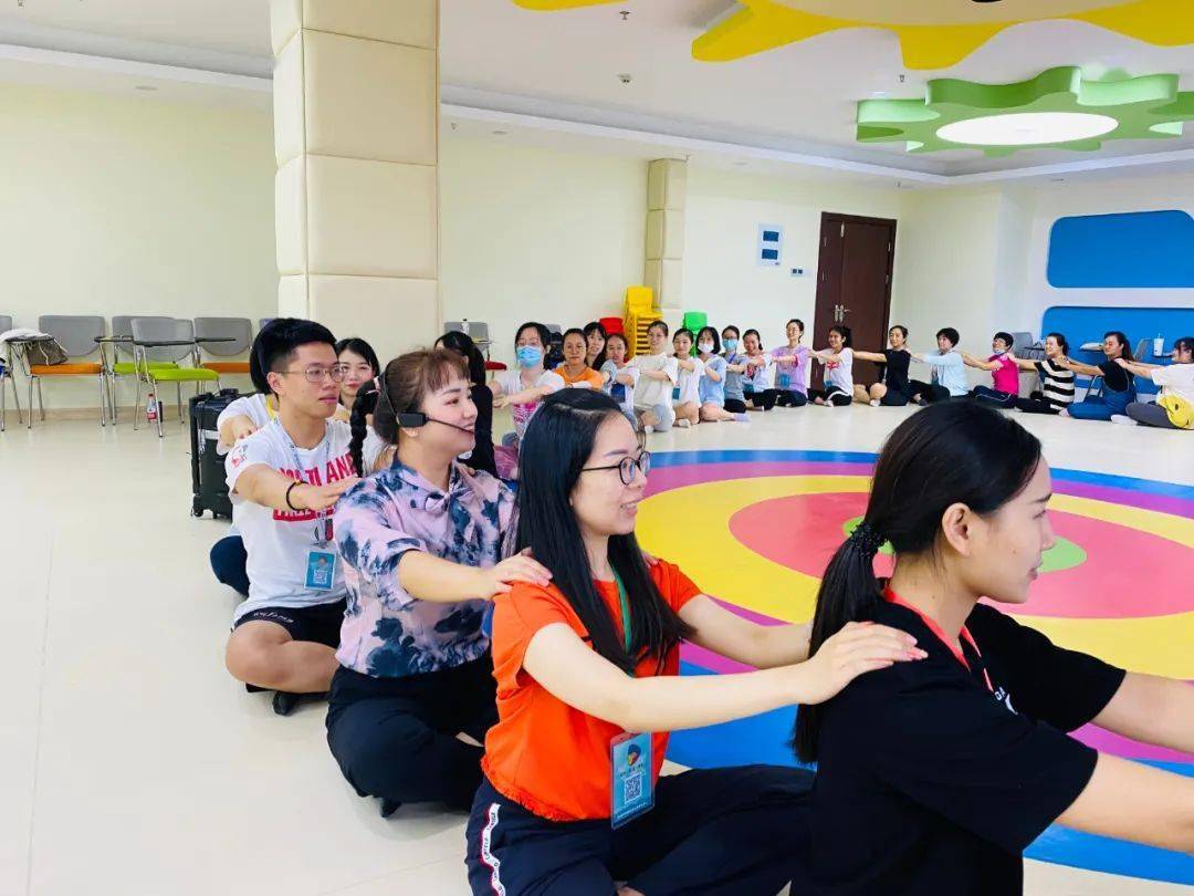 福清113名准入户早教指导师顺利结业