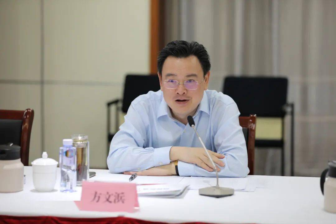 方文浜要求枫桥街道全体班子陪同调研区领导施国华,区相关单位,处室