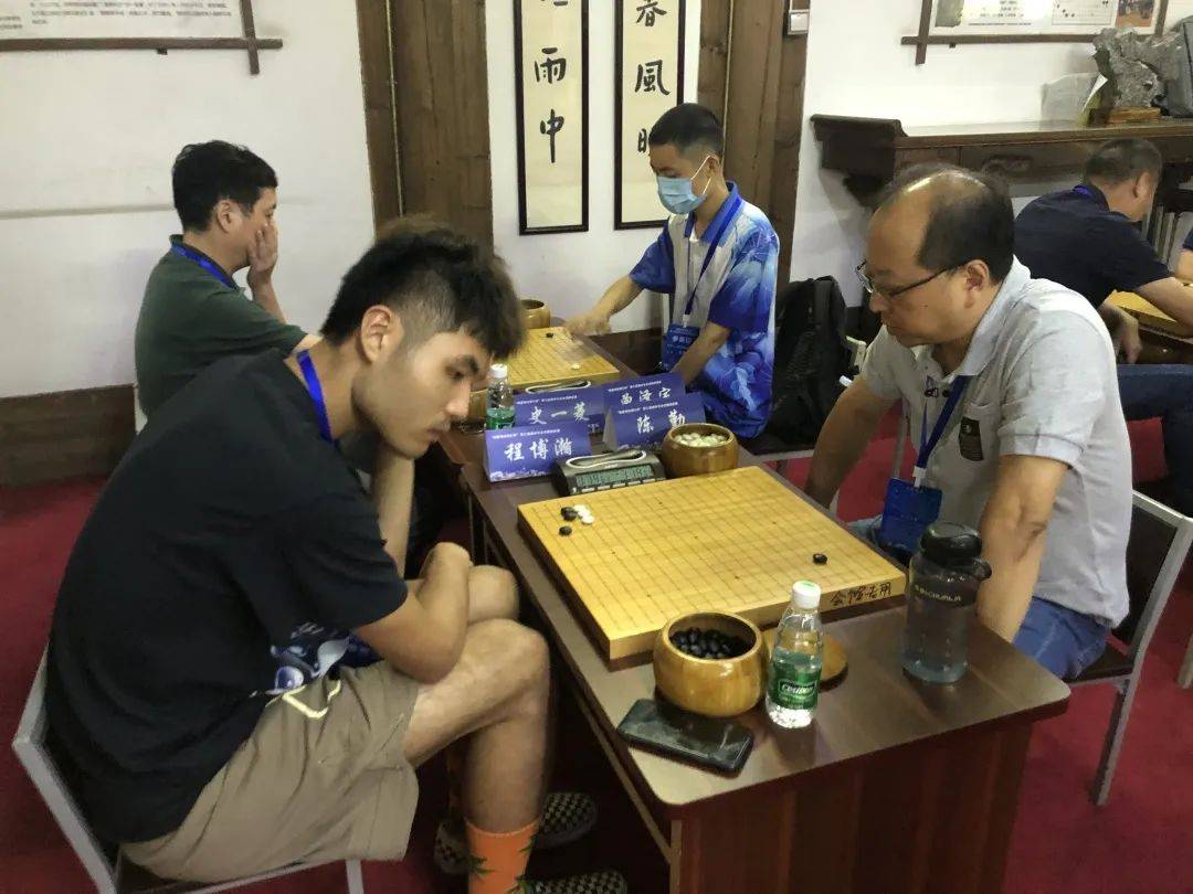 在个人棋手方面,福赤道围棋俱乐部队曾扬杰,福州市少年围棋队(男队)陈