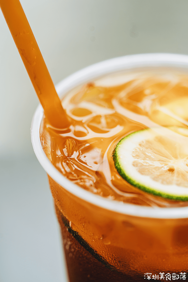 暴力手打打打打柠檬茶19元打2杯