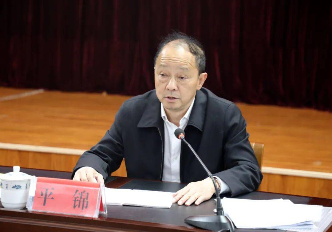 县委副书记,县人民政府县长和红卫 ,县委副书记董凤青 ,副县长和洪珍