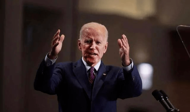 为成首个美国女总统做准备24小时内伊万卡为父亲狂揽5000万