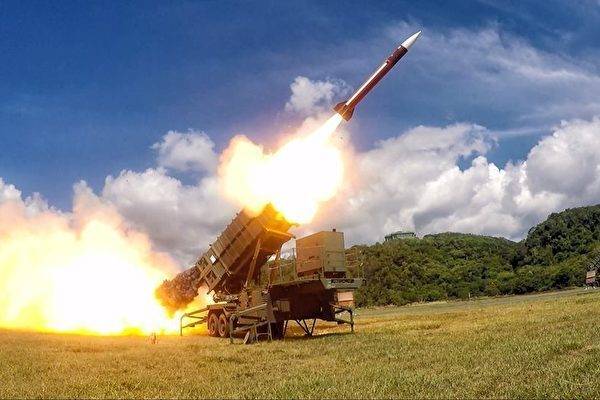 台湾试射天弓三增程型防空导弹