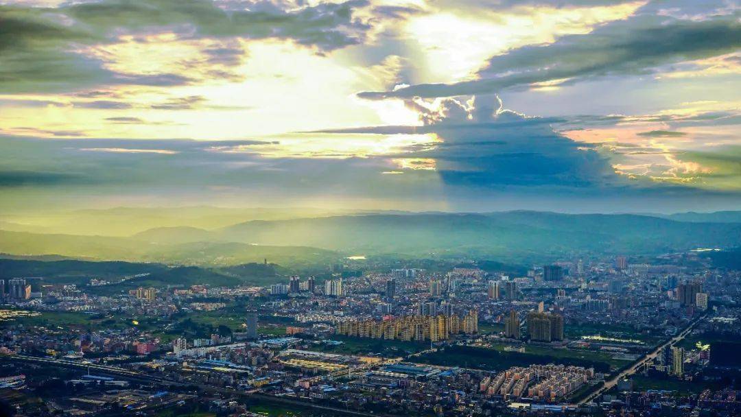 宣威市全景图片