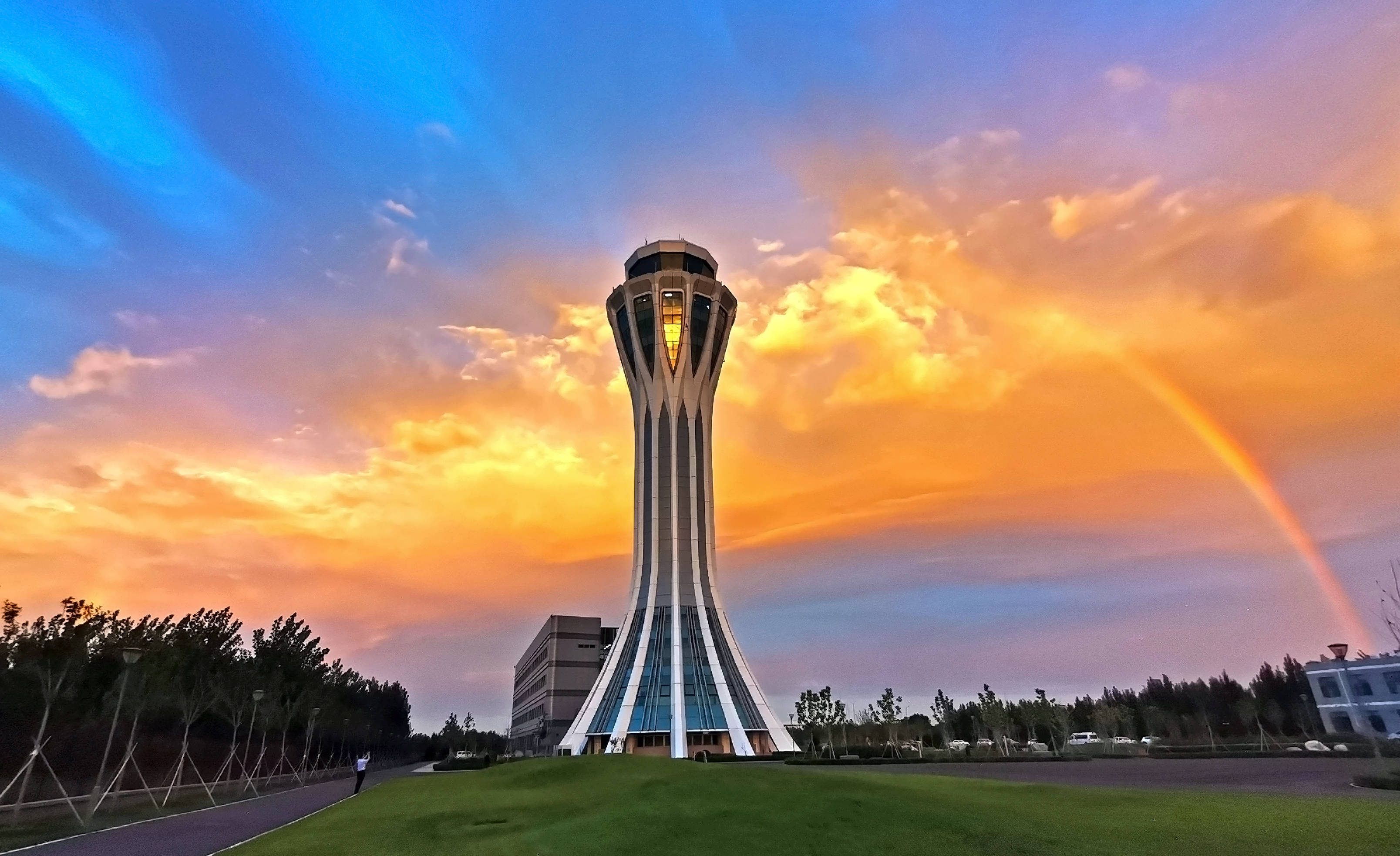 大兴=大兴机场和首都机场哪个离市区近