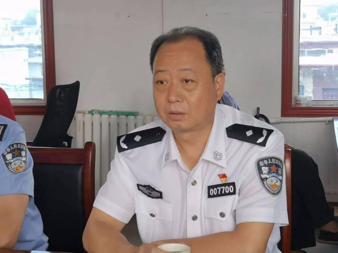 济南市公安局长清分局局长李立东到双泉镇开展遍访贫困村工作