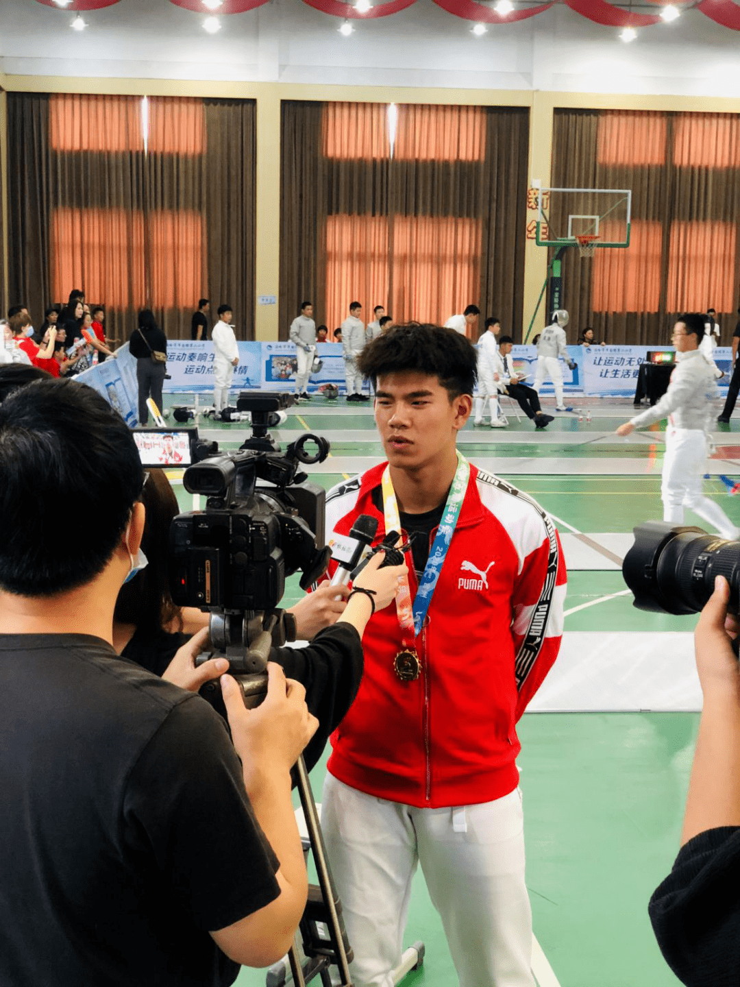 台州市第五届运动会击剑比赛黄岩运动员夺"首金"