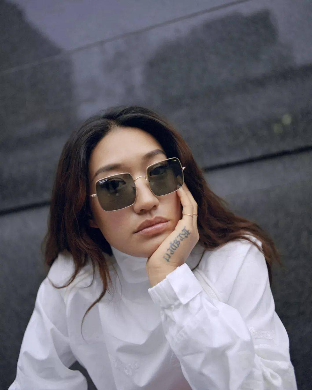 碾压djsoda不抖胸的实力dj女王peggy时尚圈最受宠的女dj