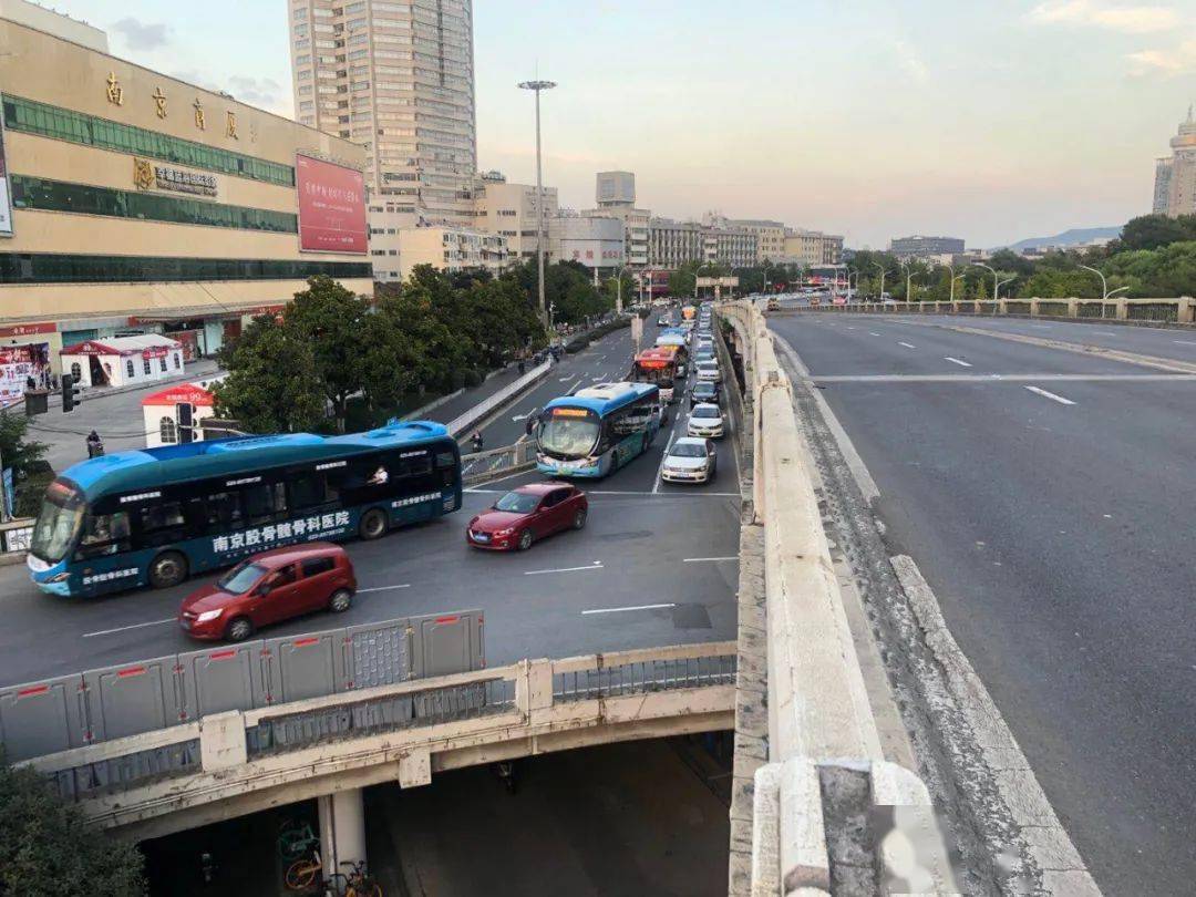 中央门立交大修的首个工作日,堵不堵?