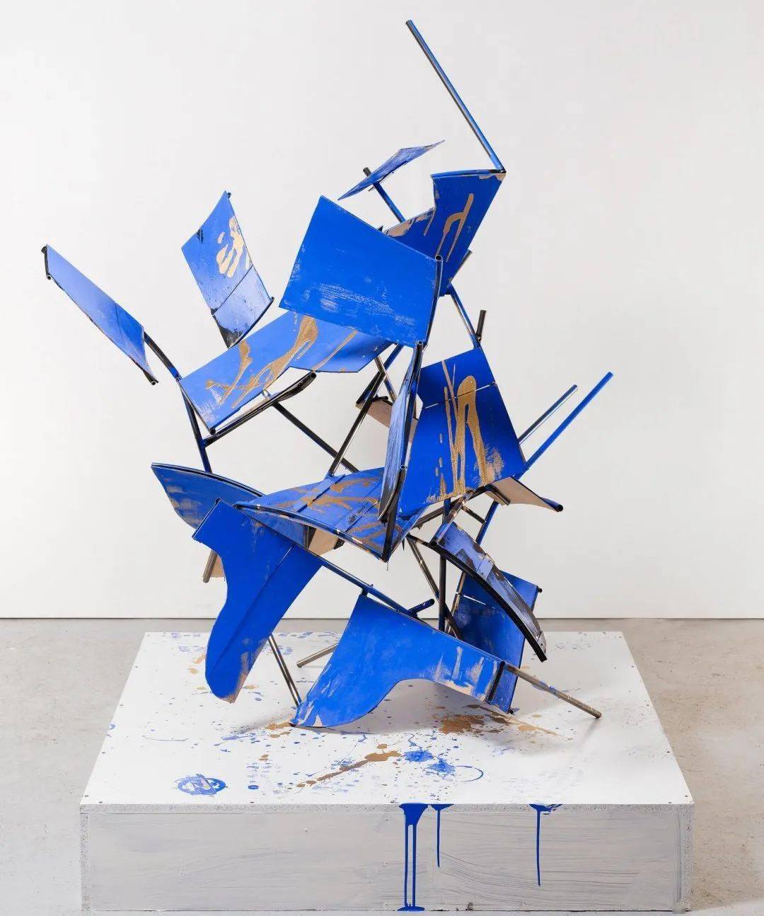 雷尔与franz west 合作的部分作品.