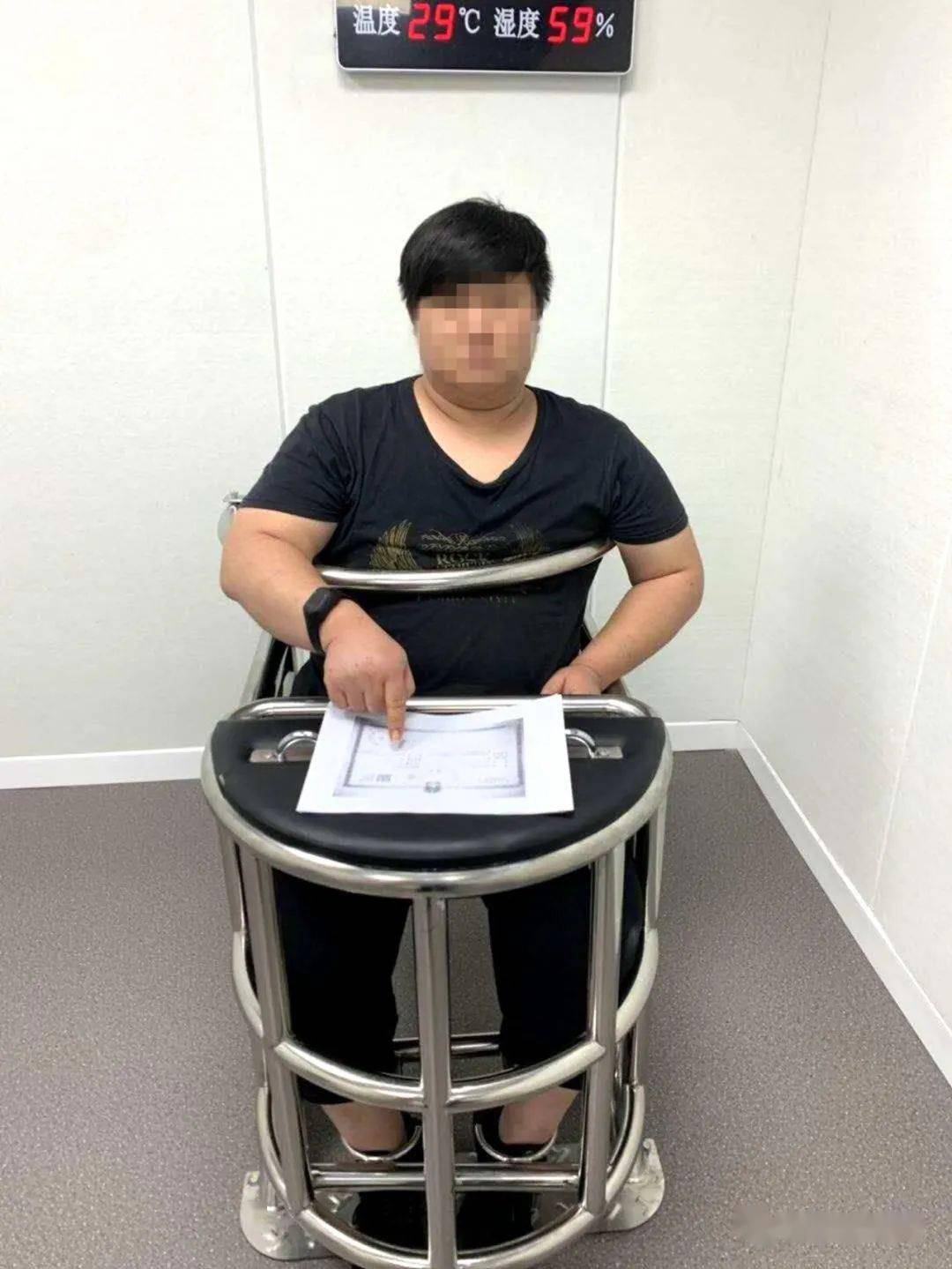 抓获10人,平南警方打掉一个买卖国家机关公文,证件,印章团伙