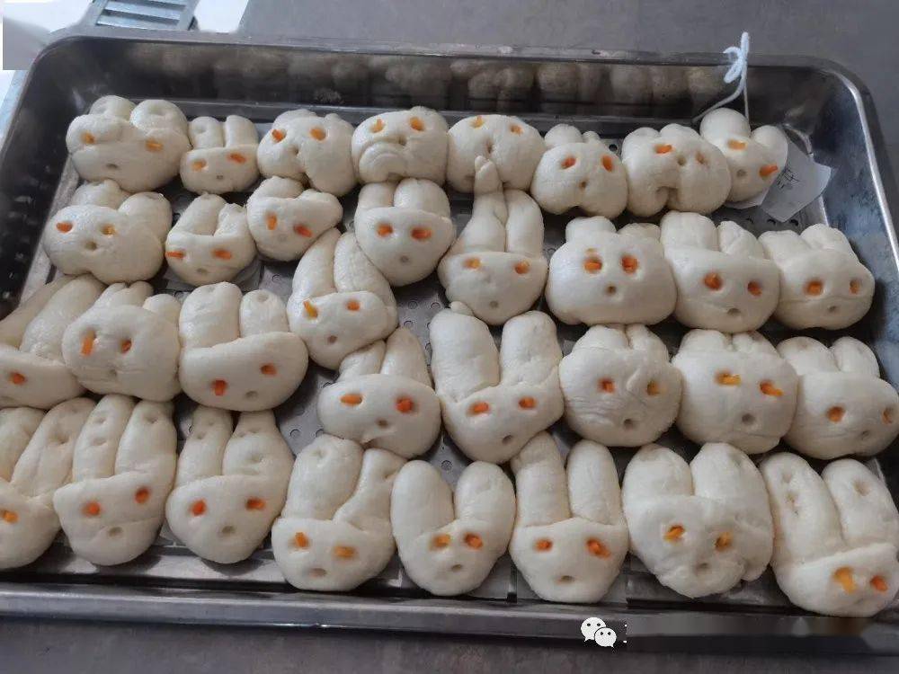 揉一揉捏一捏团一团小兔子馒头完成了玉兔馒头可可爱爱月圆人团圆2020