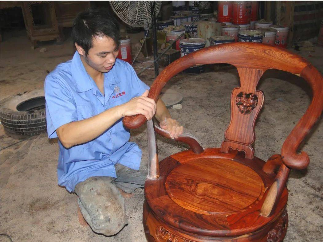 制作硬木家具的工具与其他木工工具不同.