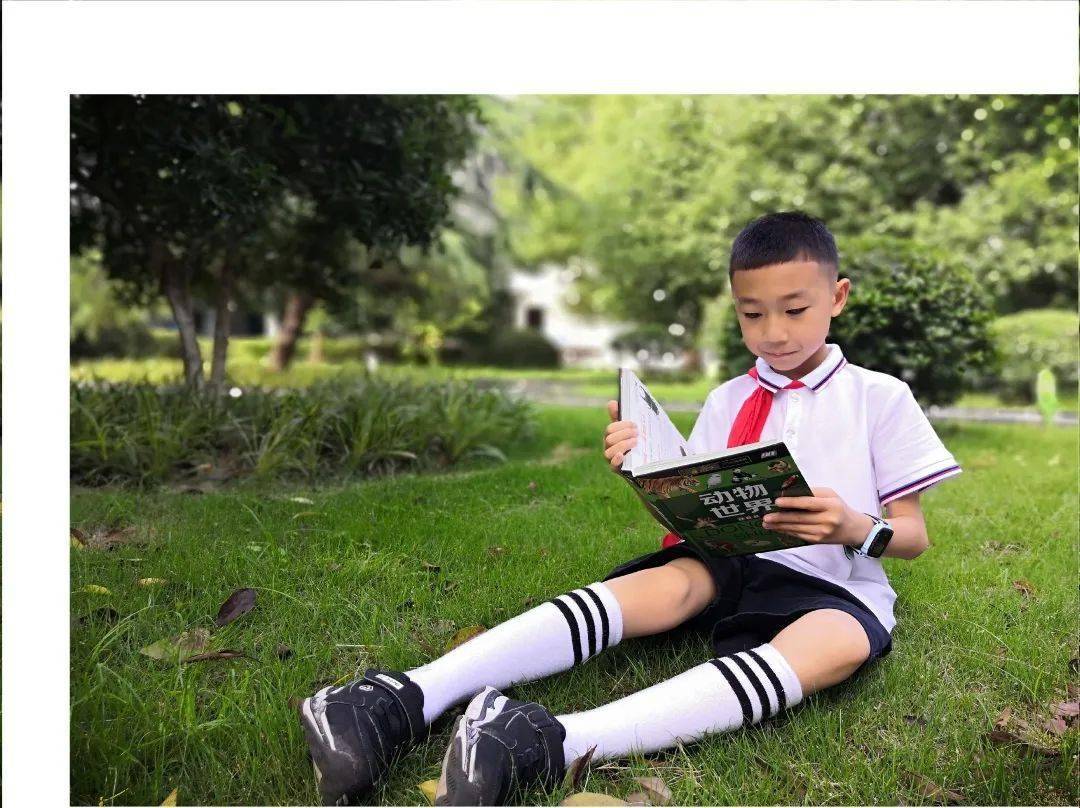 金风送爽秋期至 勤学苦练正当时