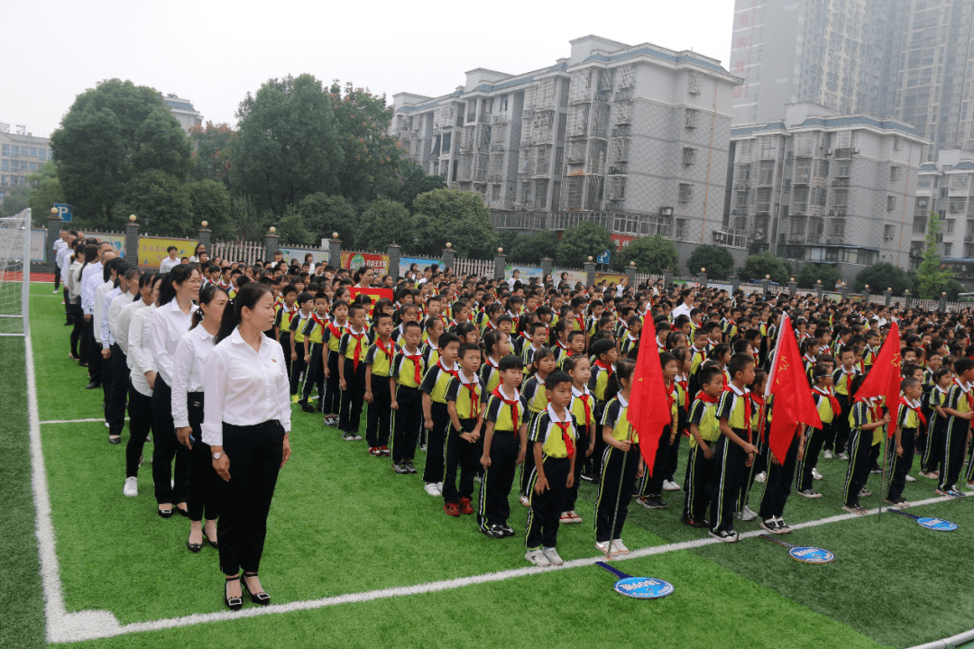 湘潭经开区这里好读书精美照片展浓浓爱国情九华和平科大小学举办祖国