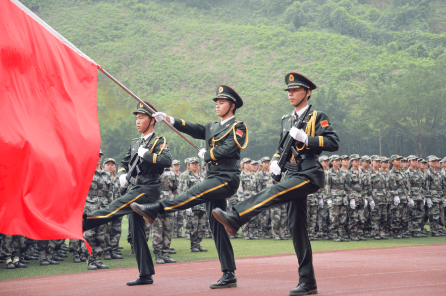 重庆文理学院2020级新生集结完毕,请检阅!
