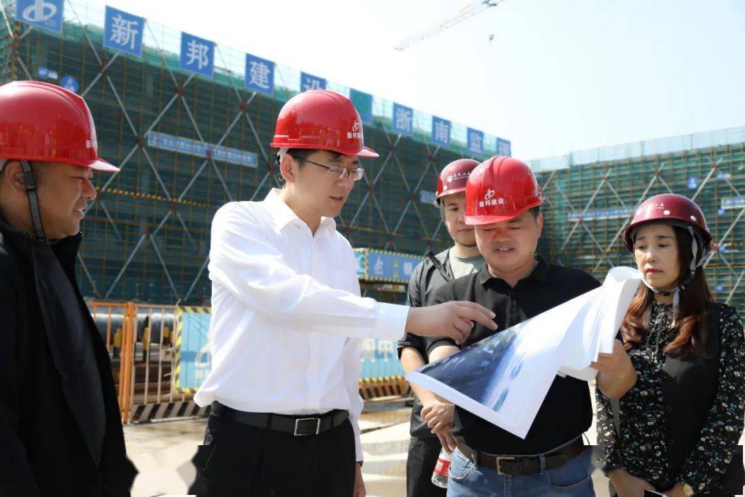 当天,县委副书记,代县长王斌达带队,先后赴仙居县恒发金属有限公司