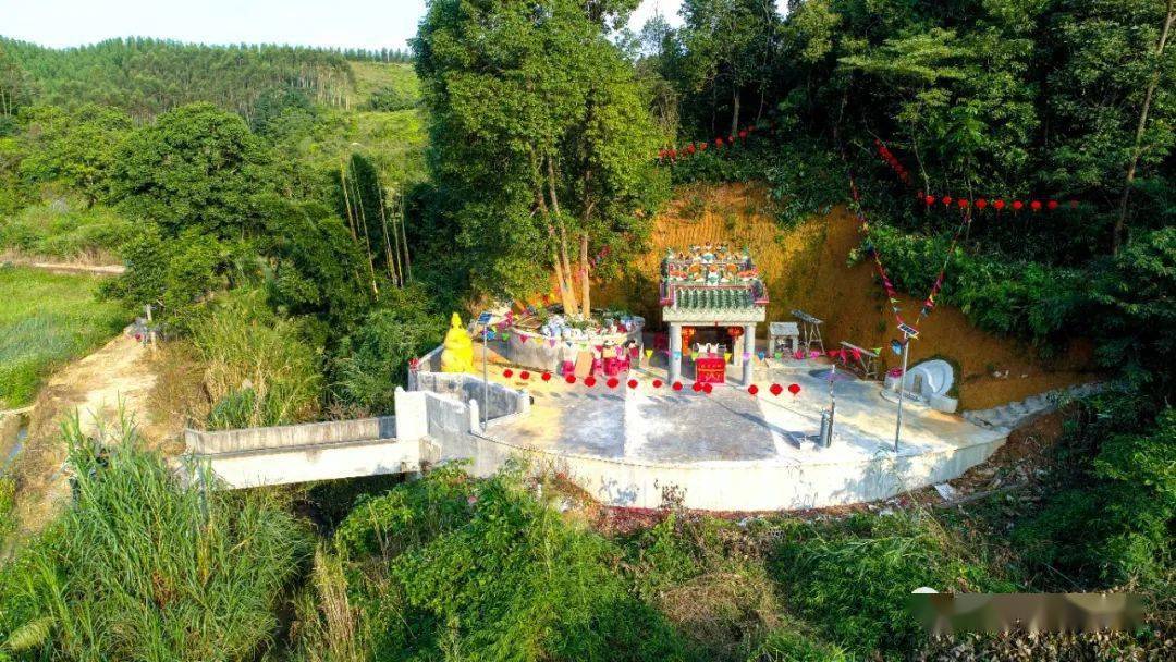 大闹高埔镇葵坑村社前古庙10月4日重光庆典