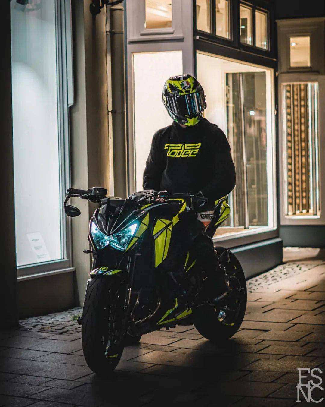 暗影武士来袭川崎经典z800帅气改装展示