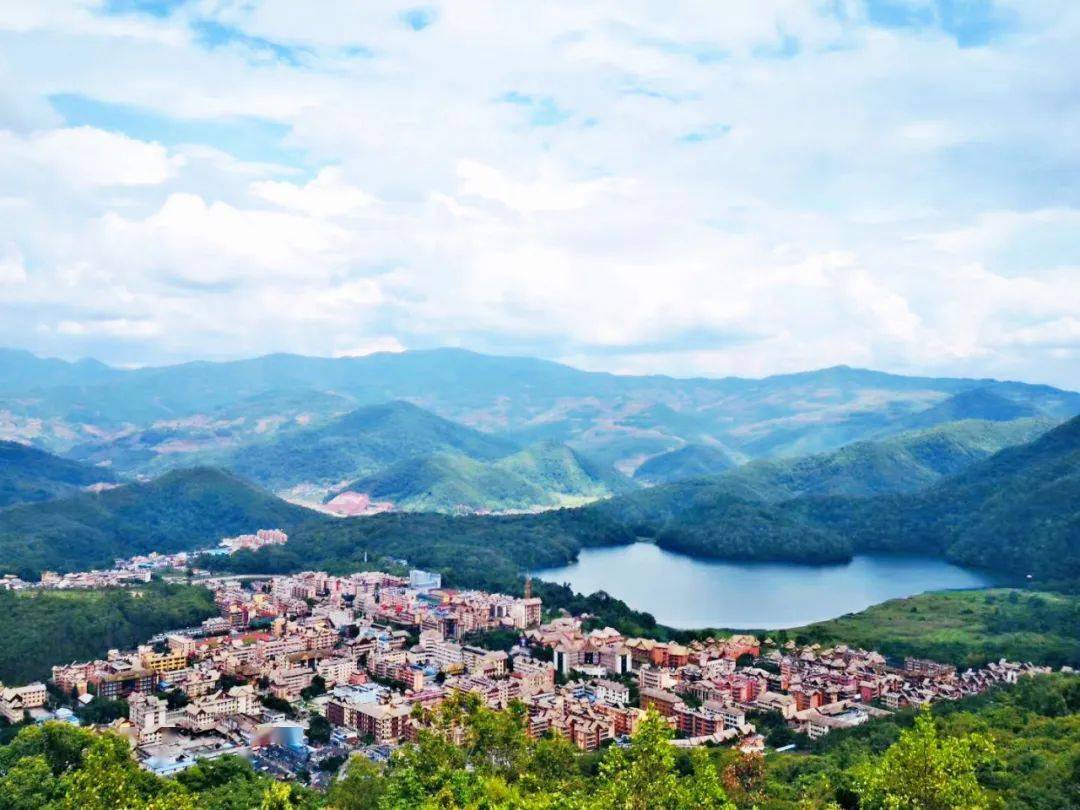 西盟"眼"| 国庆看西盟 龙潭风景美!