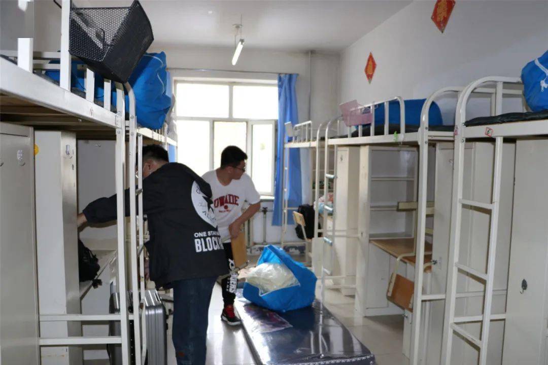 黑龙江工商学院迎新进行时丨定格:接续奔跑,相信前行的力量