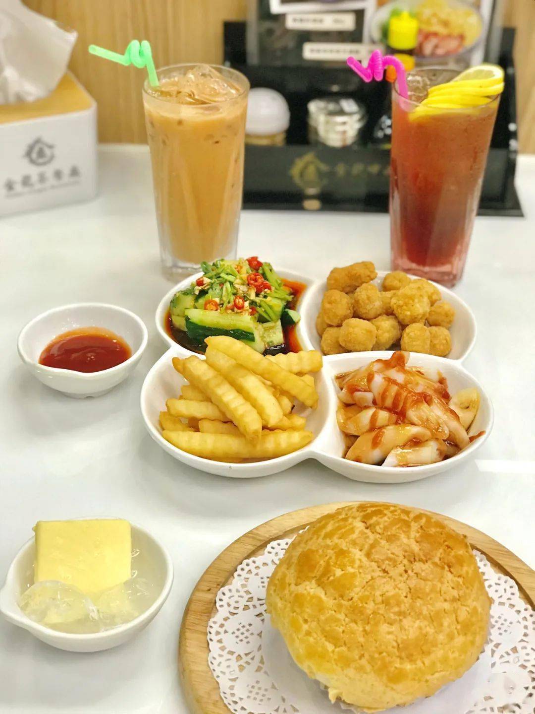 9元享门市价100元的双人下午茶套餐,69.9元享门市价160元双人正餐