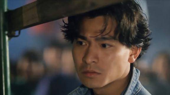 天若有情华弟带jojo飙车让她站在卡车顶jojo被吓坏了