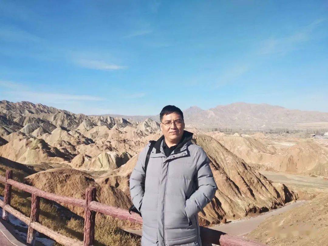 流浪的故乡散文作者梁爽四川