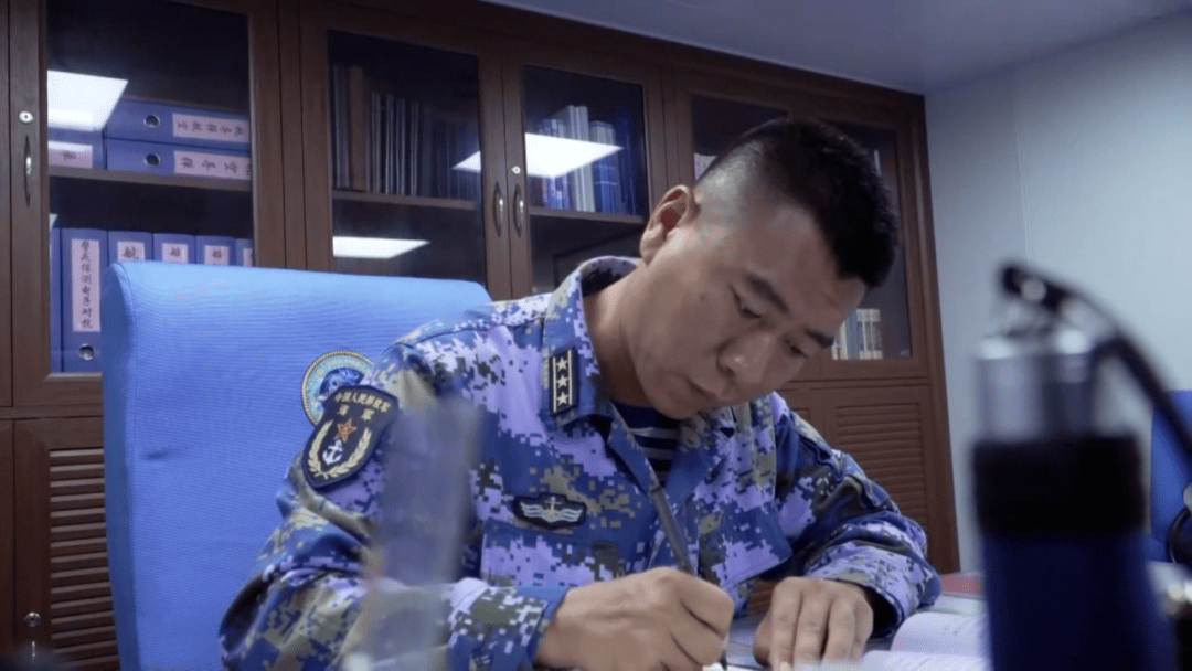 石磊是第四次参加护航任务.