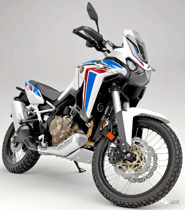 本田发布2021款新配色非洲双缸