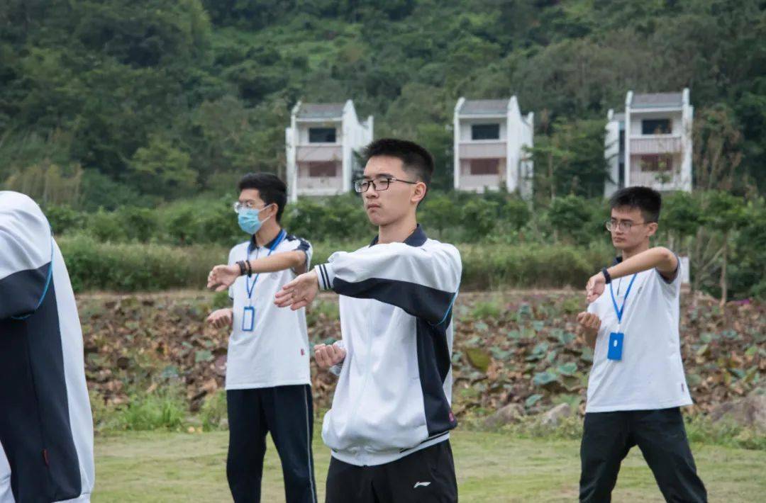 漳州三中西藏学生社会实践活动在龙人古琴举办