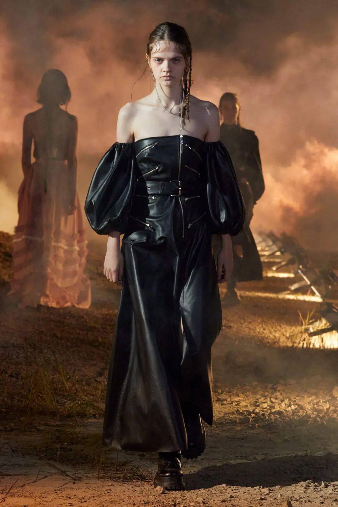 暗黑哥特式的浪漫仙裙美爆了!