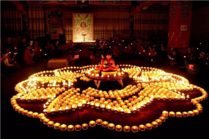 今日农历八月廿二恭迎《燃灯古佛圣诞》佛力加持,菩萨相助,消灾增福