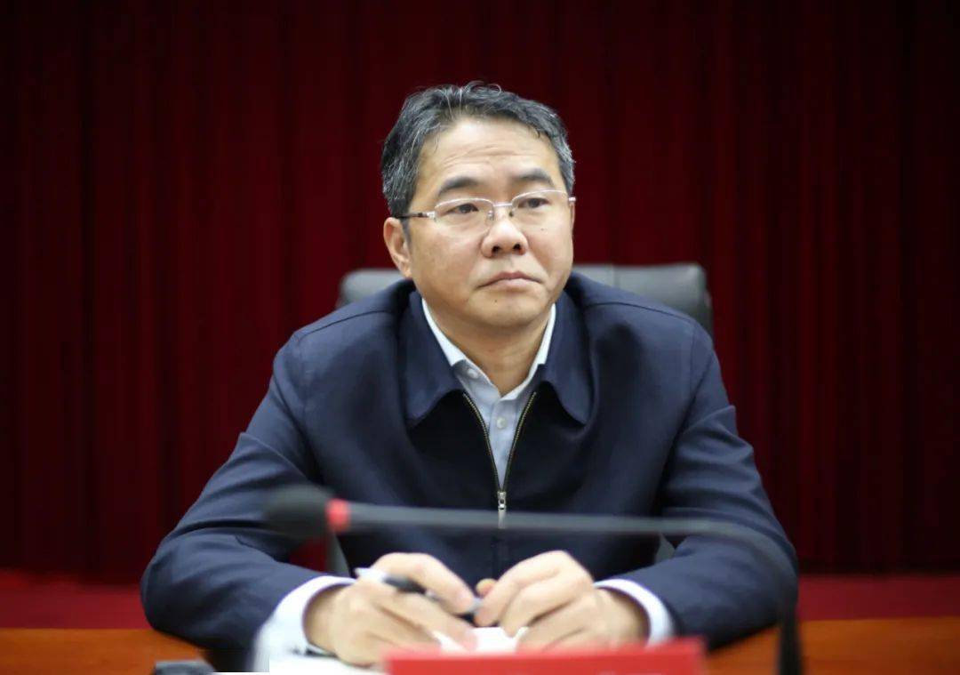 来源:江西政读,万载发布编辑:董文涛编审:冯星星监制:邵平返回搜狐