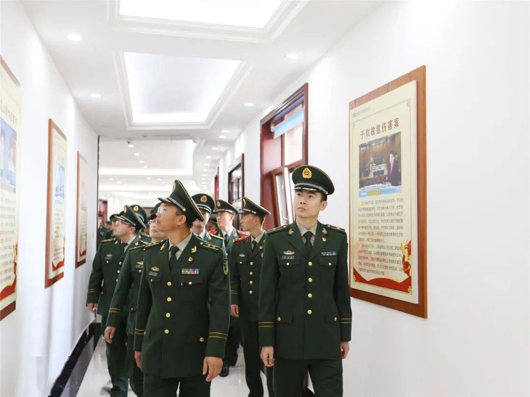 部门动态武警黑龙江省总队法治教育基地在黑龙江高院揭牌