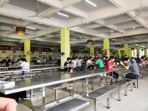 公办佛山职业技术学院录取分数学校环境宿舍介绍