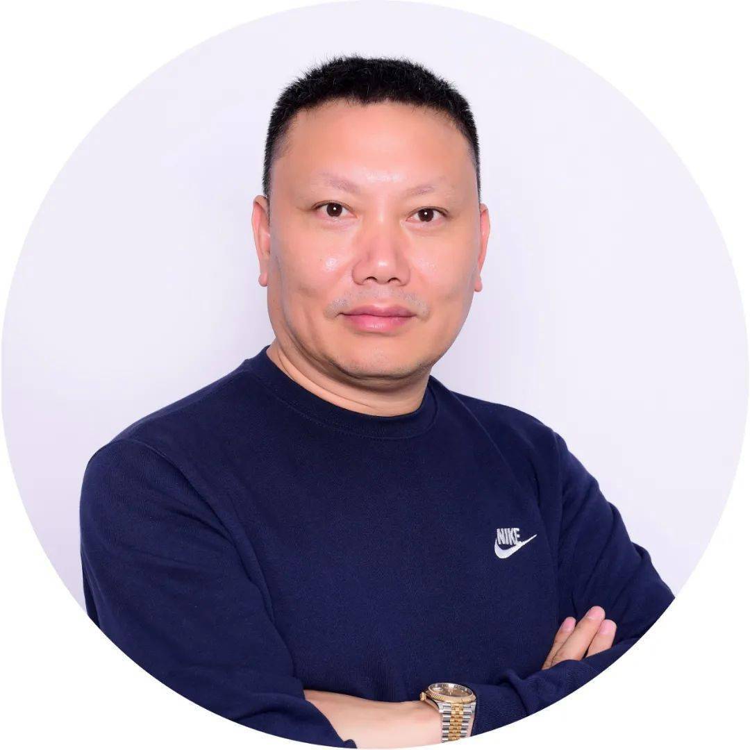 (天兆猪业董事长,余式猪场创始人)谢红涛(罗牛山畜牧有限公司总经理