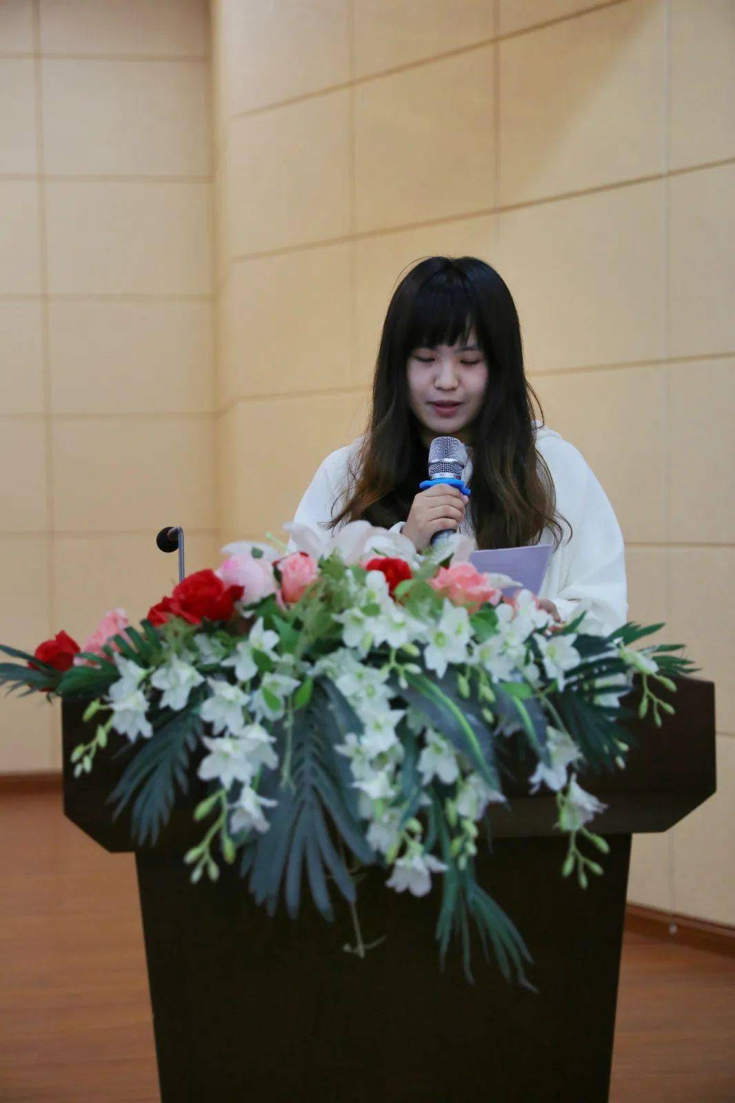 青蓝同心携手共进水头二小举行师徒结对仪式