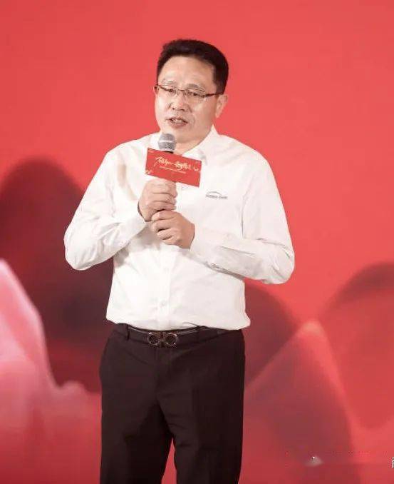 他是江苏省安徽安庆商会联席会长,下属企业今年科创板