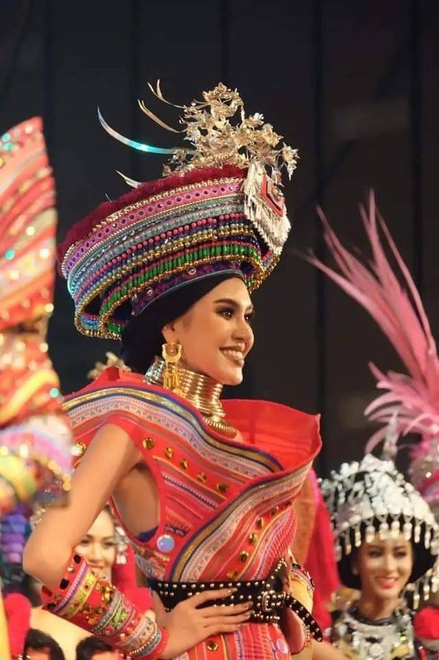 海外苗族2020泰国小姐大赛苗装刺绣大放异彩