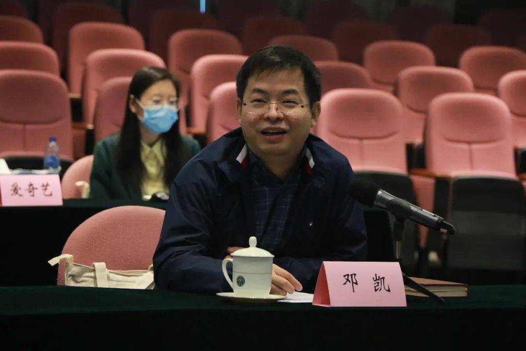 以自己最擅长的方式表达,让大家看到了生活中小人物和自己的共通性,让