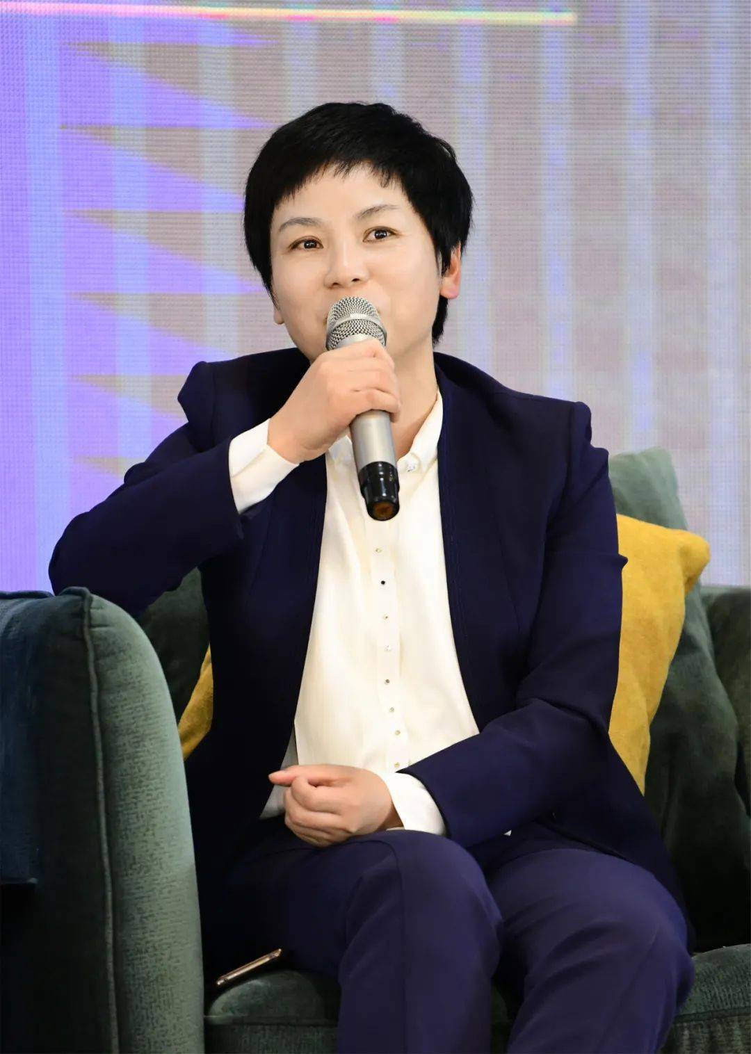 嘉宾杨玲女士嘉宾魏廷华先生嘉宾郑峰先生嘉宾王海先生