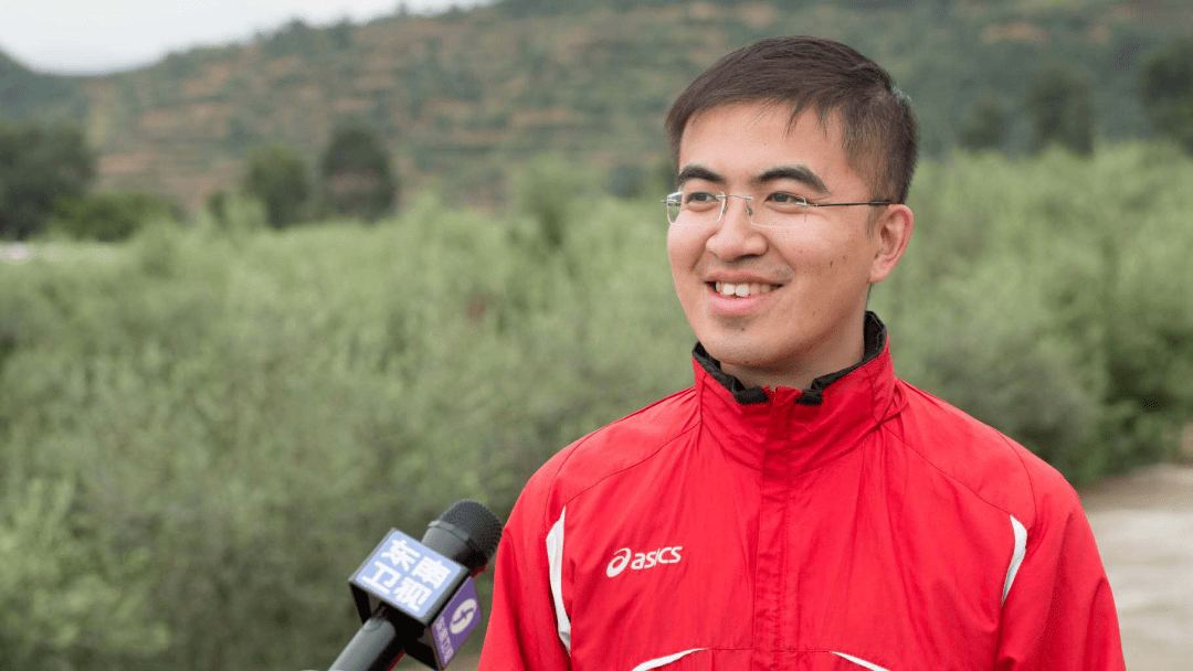 《扎根在大陆 助力奔小康:台湾父子凉山深处种出成片橄榄绿_林春