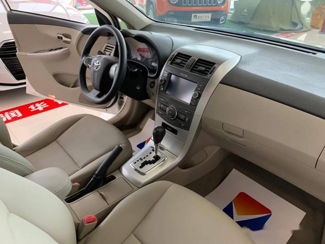 丰田卡罗拉2012款炫装版16l自动gl