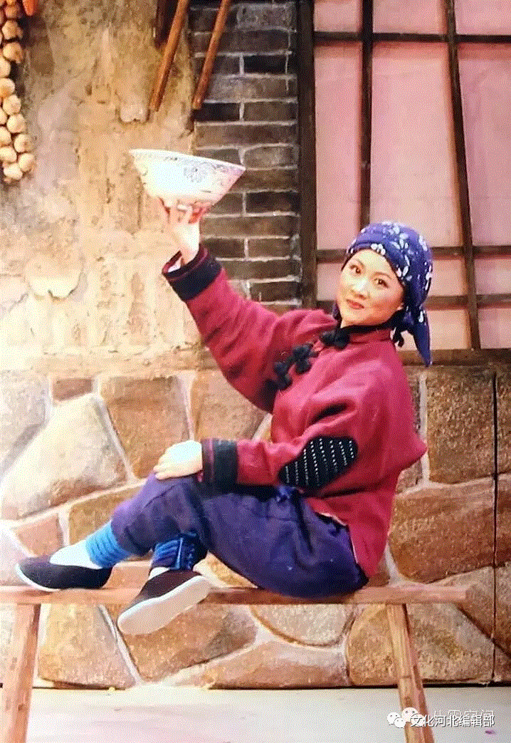 坚忍不拔 砥砺追梦——访中国戏剧梅花奖获得者郭英丽(中)