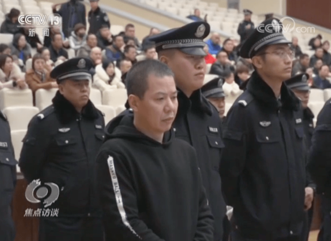 扫黑除恶新华社将人民战争进行到底奋力夺取扫黑除恶专项斗争全面胜利