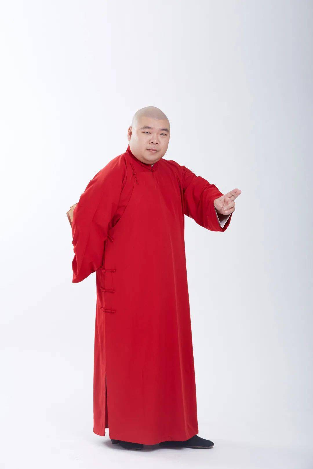 那年今日回顾经典郭麒麟带着德云社相声演员们请您一乐