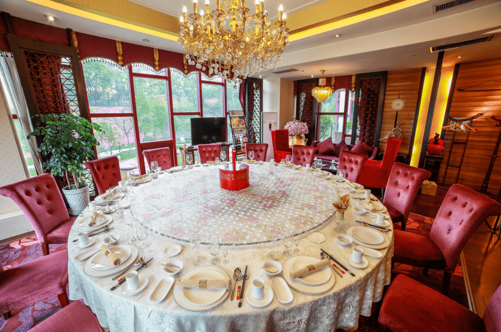 精品淮扬菜,香辣川菜金缘阁酒店还有除特色宝钏宴外非金缘阁的宝钏宴