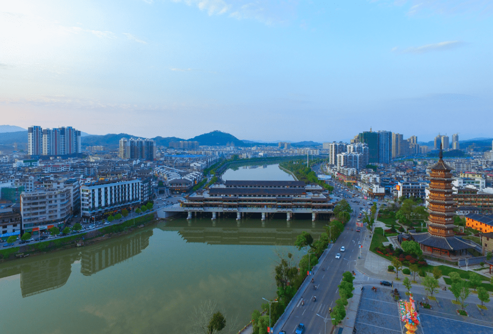 向海向新向网一个内陆省份的经济新走向